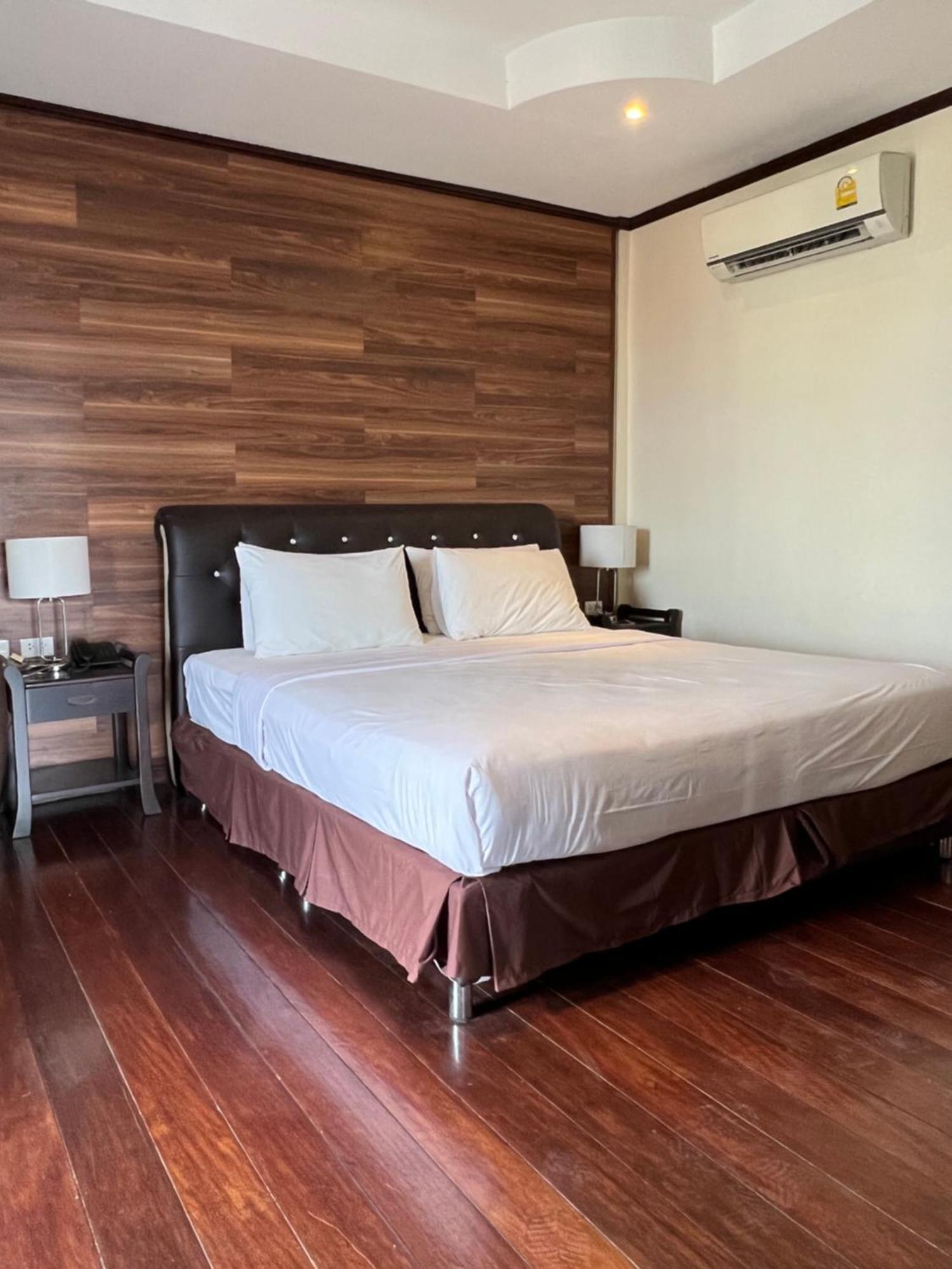 Lewiinski's Hotel Pattaya Zewnętrze zdjęcie